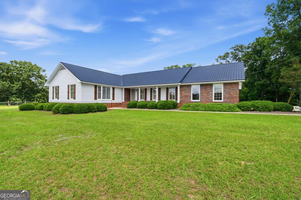 390 Dedrick Road McIntyre, GA 31054 - Photo 2 of 63