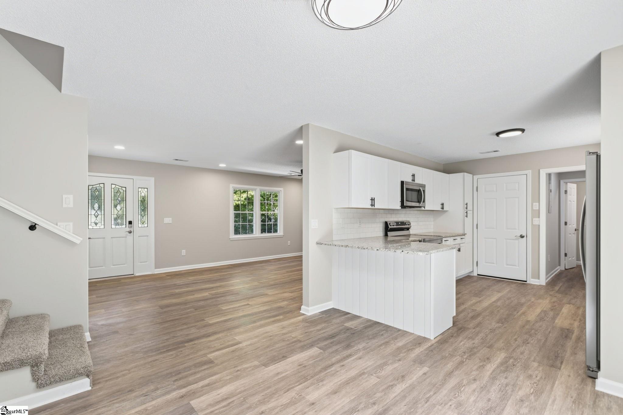 515 Hartwell Drive Seneca, SC 29672 - Photo 10 of 50
