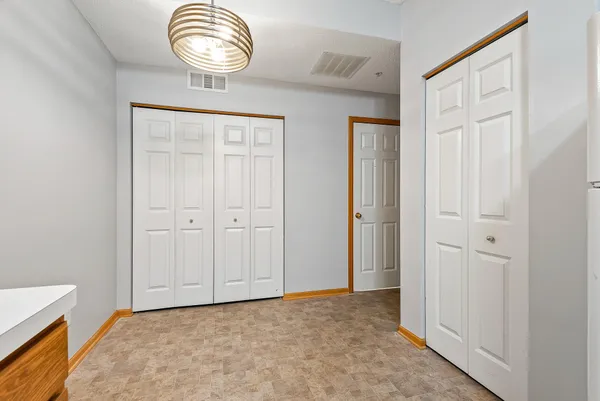 $2,200 | 5020 Holly Lane North, Unit 6, Plymouth, MN 55446