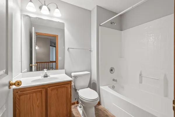 $2,200 | 5020 Holly Lane North, Unit 6, Plymouth, MN 55446