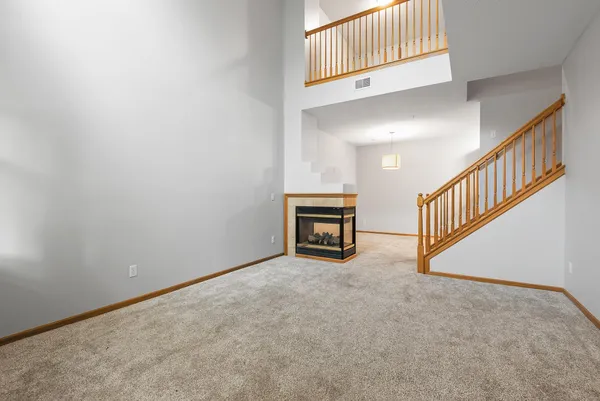 $2,200 | 5020 Holly Lane North, Unit 6, Plymouth, MN 55446