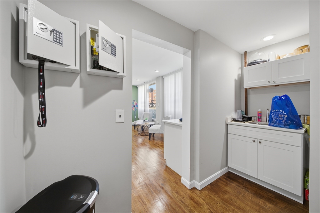 98 Foster Street Peabody, MA 01960 - Photo 23 of 26