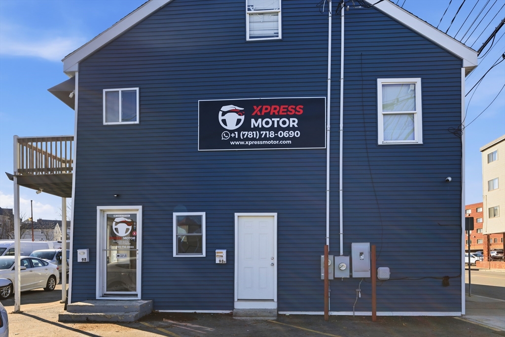 98 Foster Street Peabody, MA 01960 - Photo 3 of 26