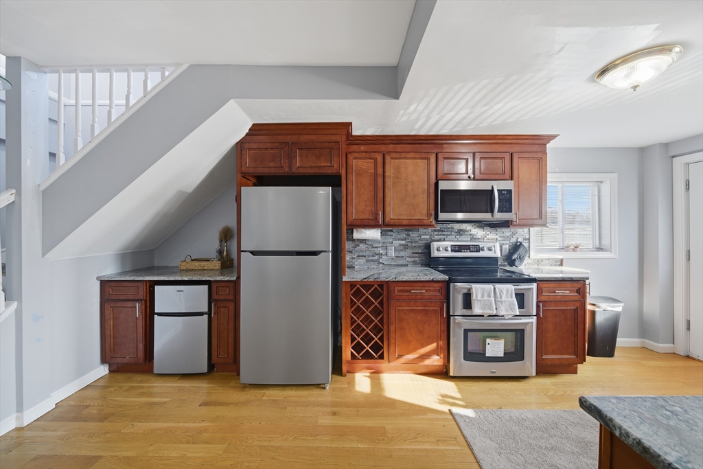 98 Foster Street Peabody, MA 01960 - Photo 8 of 26