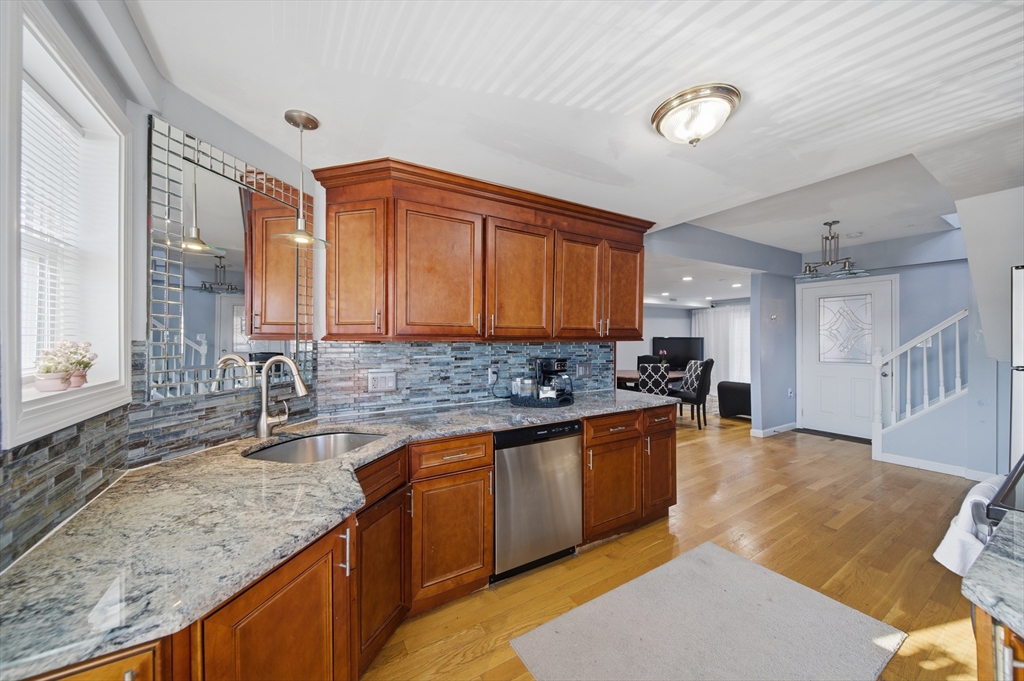 98 Foster Street Peabody, MA 01960 - Photo 10 of 26