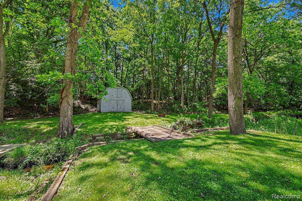 1457 West Avon Road Rochester Hills, MI 48309 - Photo 29 of 42