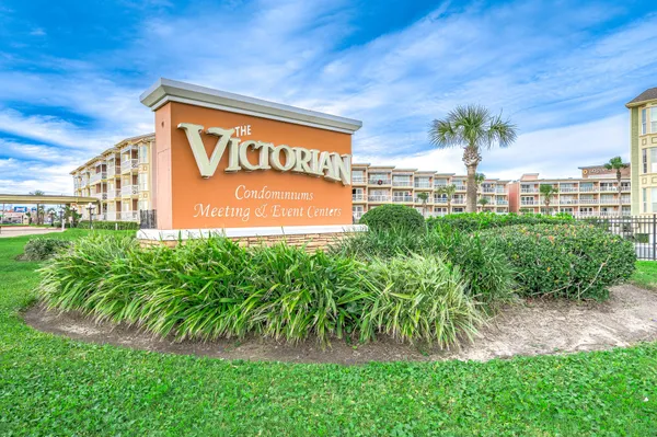 a view of outdoor space with garden view