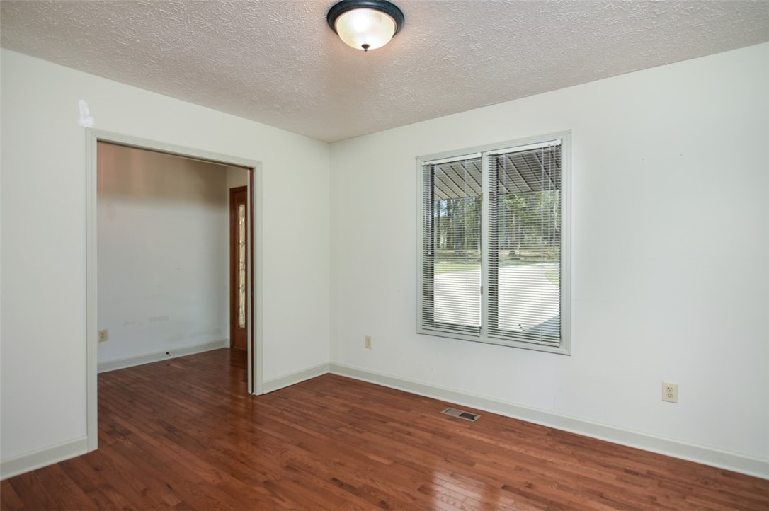 226 Petty Road Seneca, SC 29672 - Photo 15 of 39 Gallery Image 15