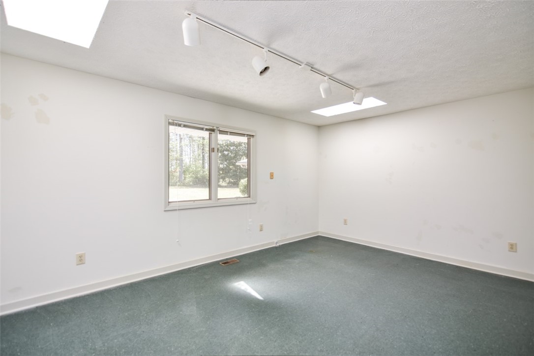 226 Petty Road Seneca, SC 29672 - Photo 28 of 39 Gallery Image 28