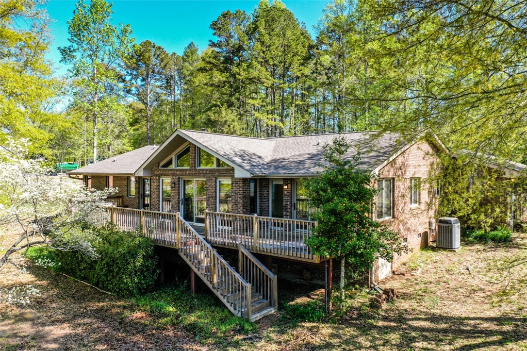 226 Petty Road Seneca, SC 29672 - Photo 3 of 39 Gallery Image 3