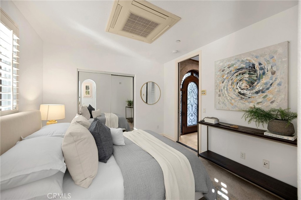 34 Tall Hedge Irvine, CA 92603 - Photo 12 of 75