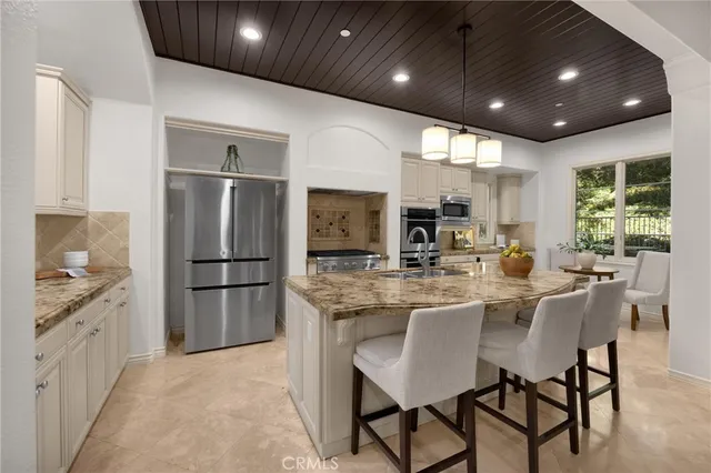 $4,288,000 | 34 Tall Hedge, Irvine, CA 92603