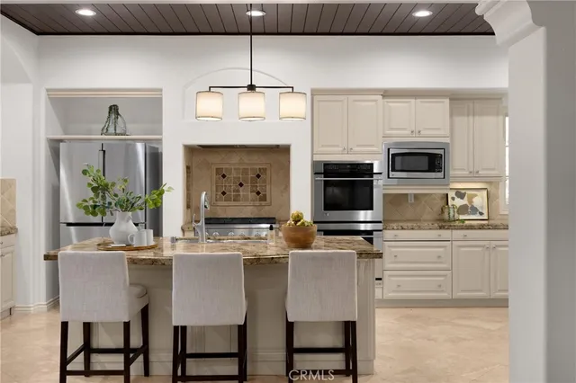 $4,288,000 | 34 Tall Hedge, Irvine, CA 92603