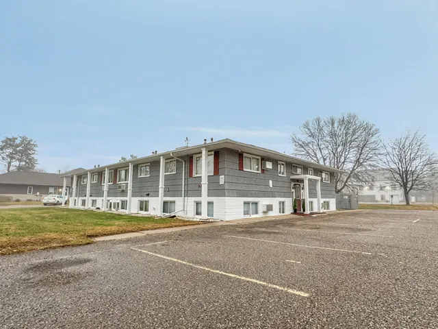 $975,000 | 8963 Syndicate Avenue, Lexington, MN 55014