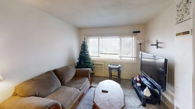 $975,000 | 8963 Syndicate Avenue, Lexington, MN 55014