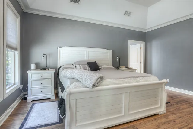 $645,000 | 60 Tanglewood Drive, Huntsville, TX 77320