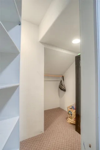 $645,000 | 60 Tanglewood Drive, Huntsville, TX 77320