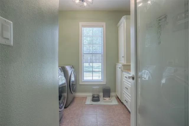 $645,000 | 60 Tanglewood Drive, Huntsville, TX 77320