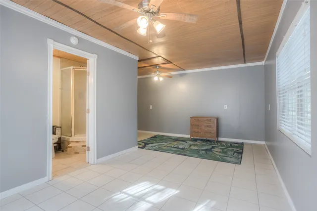 $645,000 | 60 Tanglewood Drive, Huntsville, TX 77320