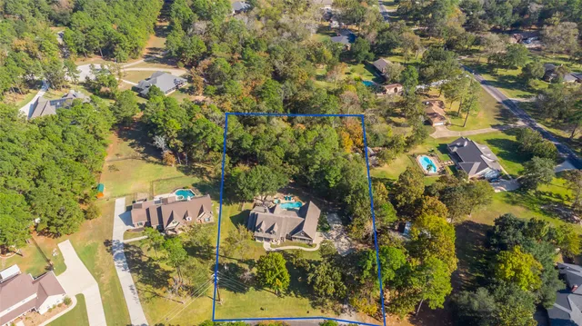 $645,000 | 60 Tanglewood Drive, Huntsville, TX 77320