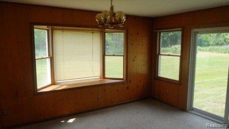 17575 28 Mile Road Ray, MI 48096 - Photo 5 of 11 Family room.JPG