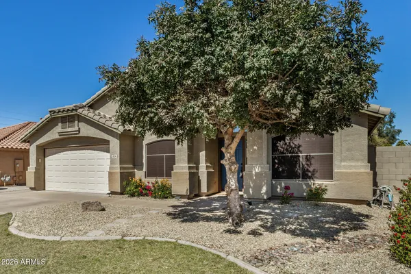 $585,000 | 1634 East Carla Vista Drive, Gilbert, AZ 85295