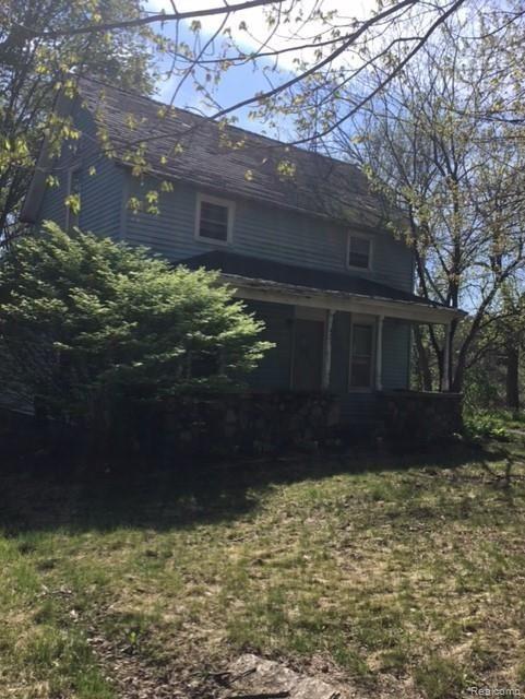 425 Dexter-Pinckney Road Pinckney, MI 48169 - Photo 2 of 6