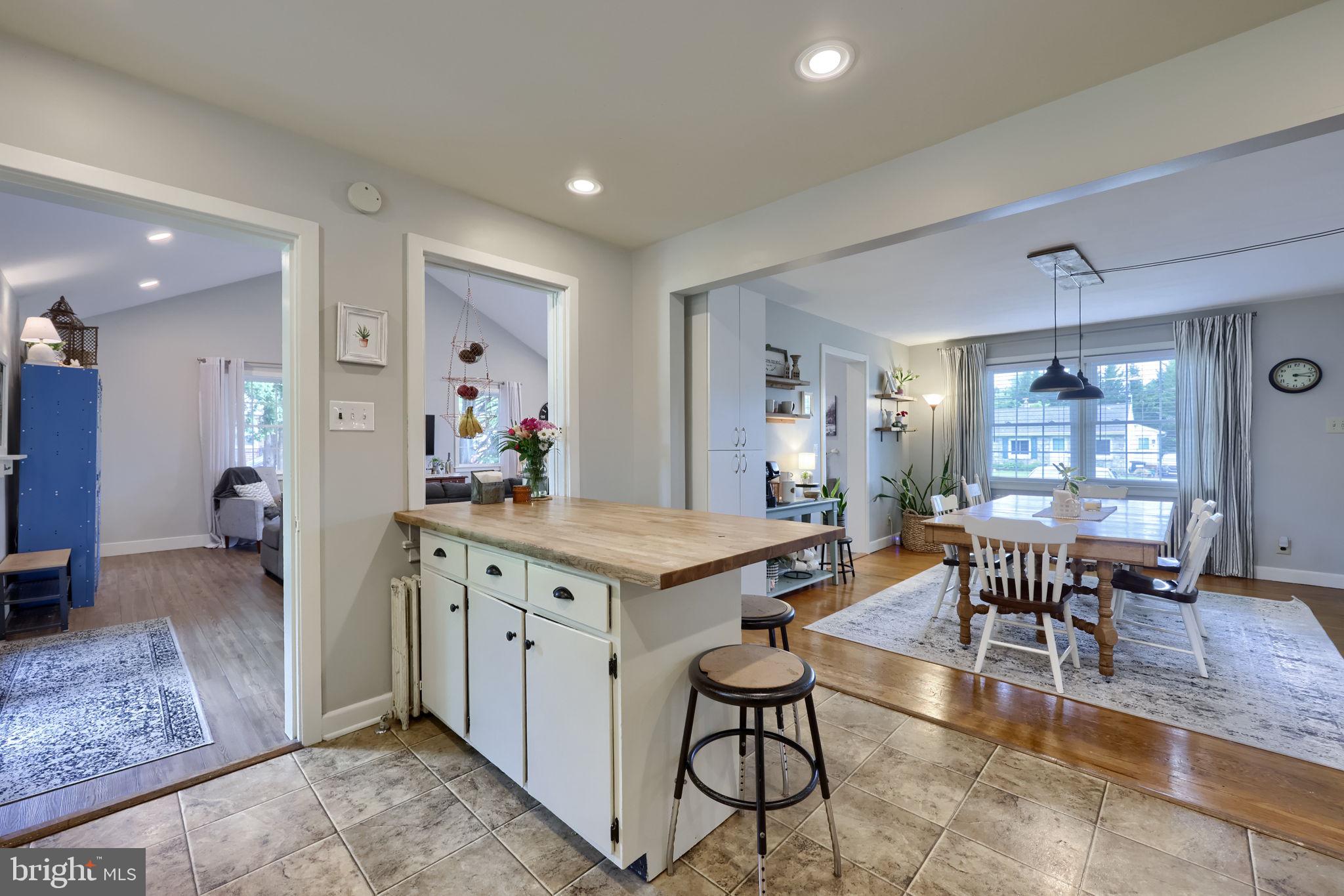 2033 Manor Ridge Drive Lancaster, PA 17603 - Photo 3 of 32 Gallery Image 3
