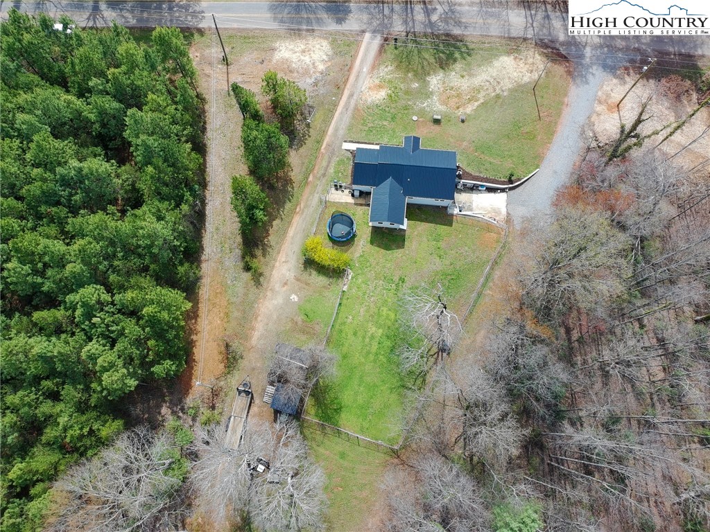 379 Pat Nixon Road State Road, NC 28676 - Photo 2 of 41