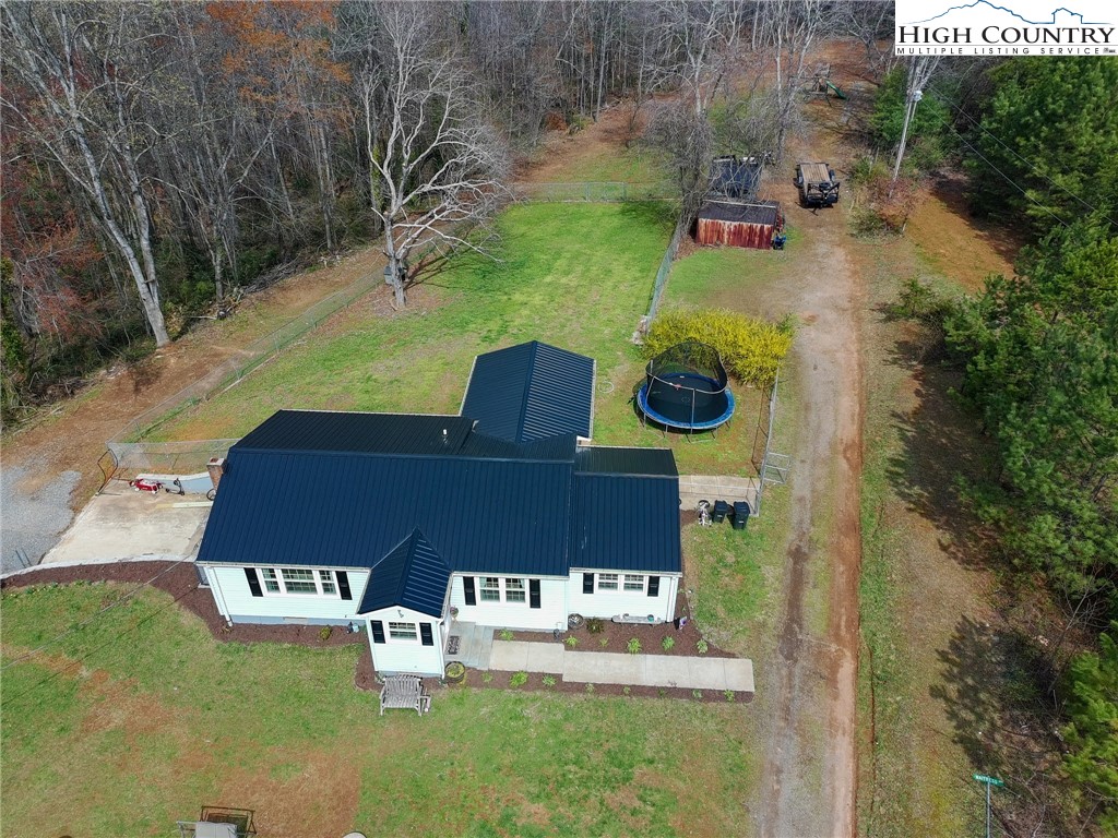 379 Pat Nixon Road State Road, NC 28676 - Photo 4 of 41