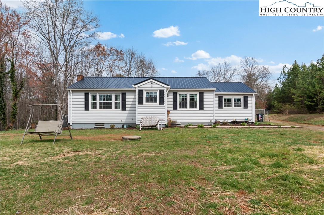 379 Pat Nixon Road State Road, NC 28676 - Photo 6 of 41