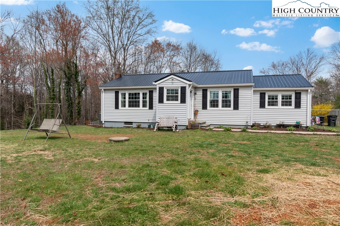 379 Pat Nixon Road State Road, NC 28676 - Photo 7 of 41
