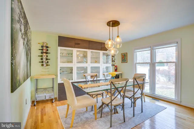 $885,000 | 1640 Wainwright Drive, Reston, VA 20190