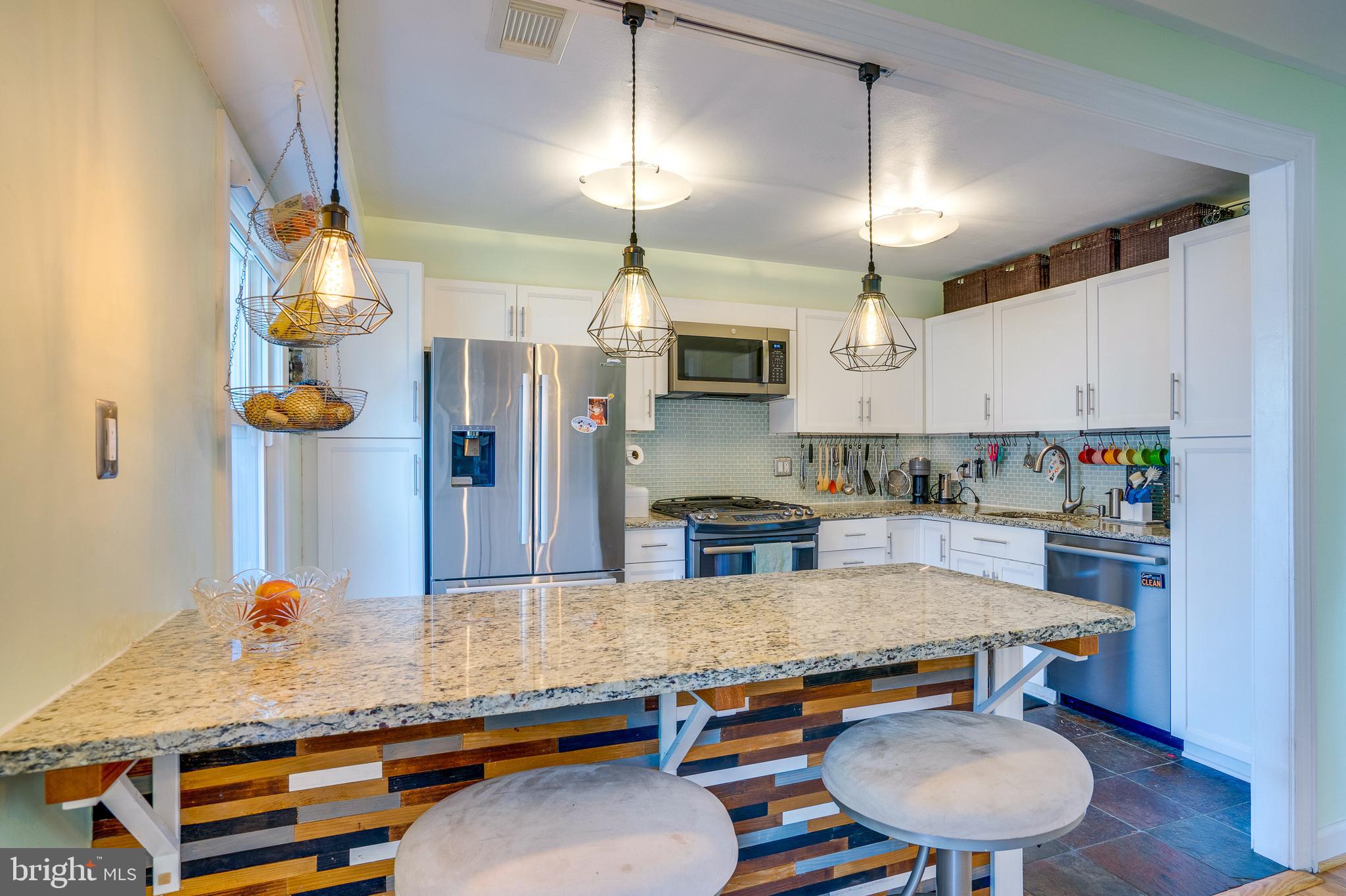 1640 Wainwright Drive Reston, VA 20190 - Photo 16 of 48