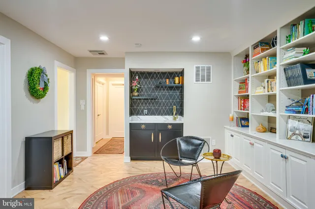 $885,000 | 1640 Wainwright Drive, Reston, VA 20190