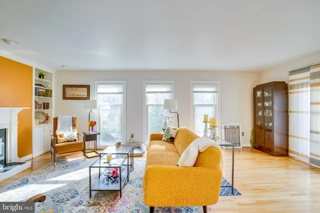 $885,000 | 1640 Wainwright Drive, Reston, VA 20190