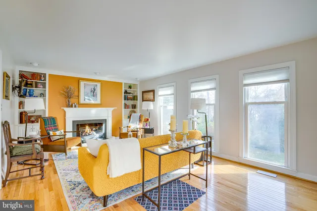 $885,000 | 1640 Wainwright Drive, Reston, VA 20190