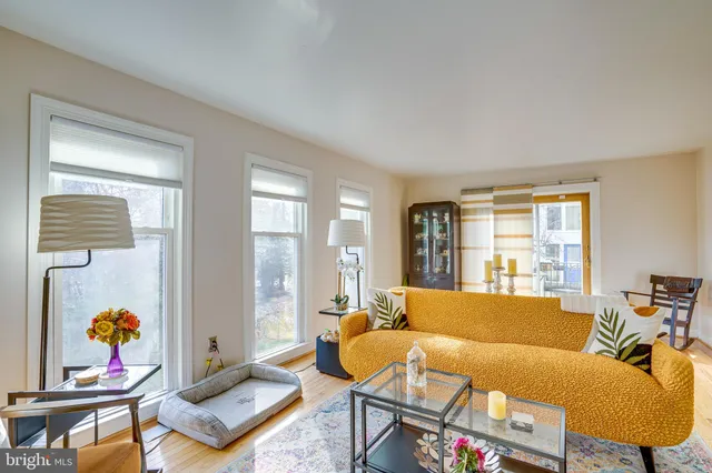 $885,000 | 1640 Wainwright Drive, Reston, VA 20190