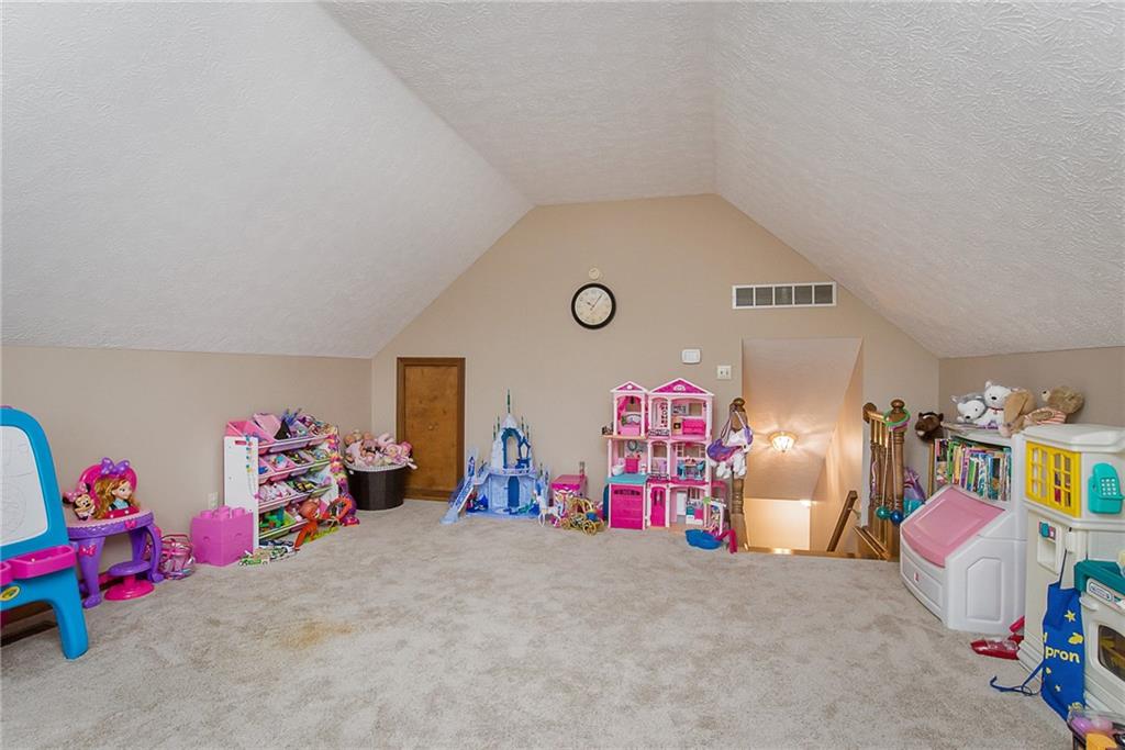7042 Hunters Ridge Drive Plainfield, IN 46168 - Photo 22 of 24 Gallery Image 22