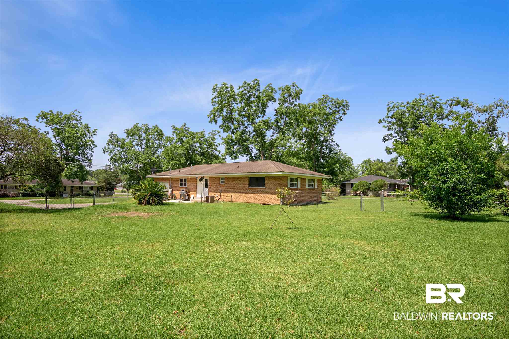 211 South Stuart Street Foley, AL 36535 - Photo 18 of 18
