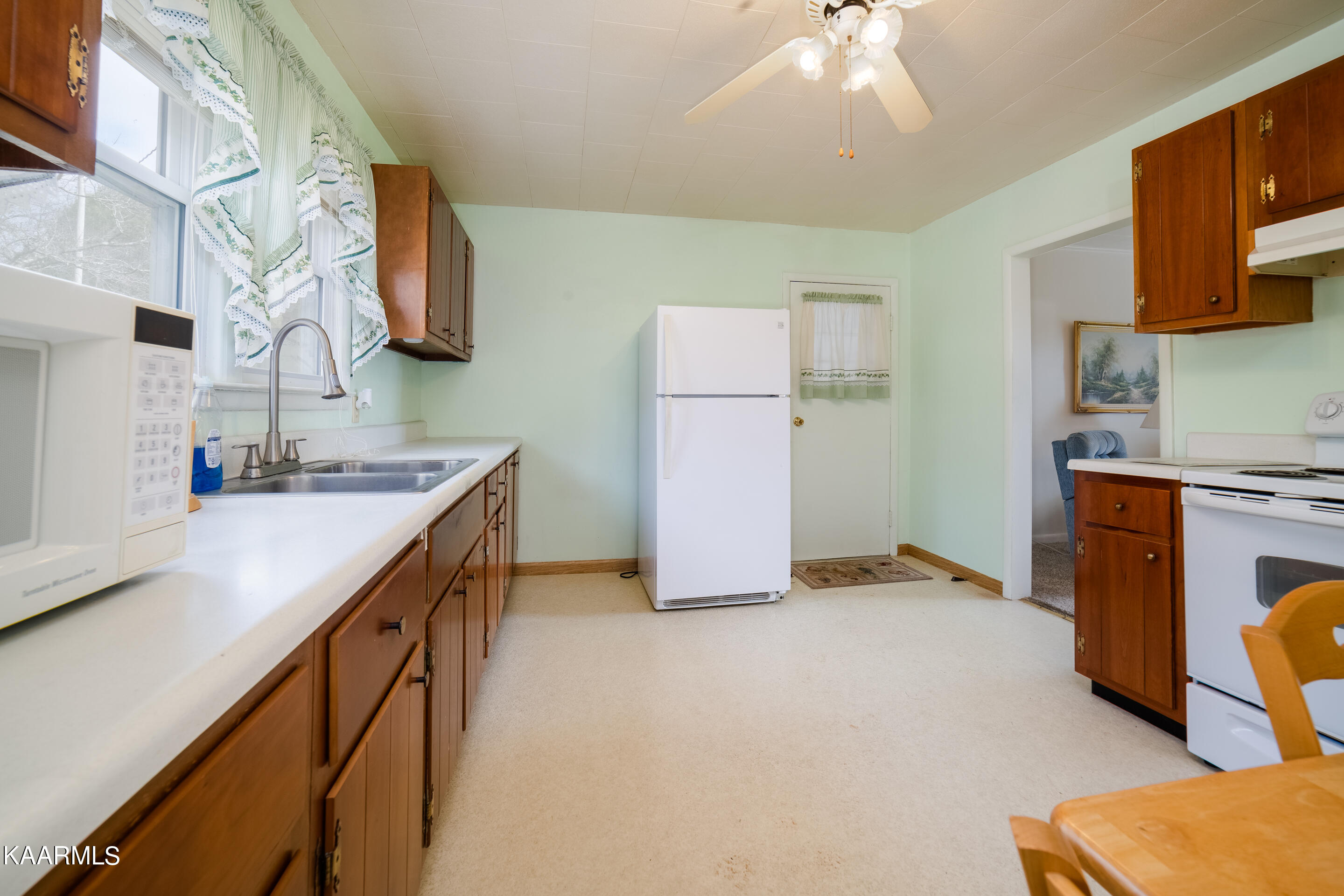 1108 Buchanan Road Tazewell, TN 37879 - Photo 8 of 25 1108 Buchanan Rd Tazewell-5