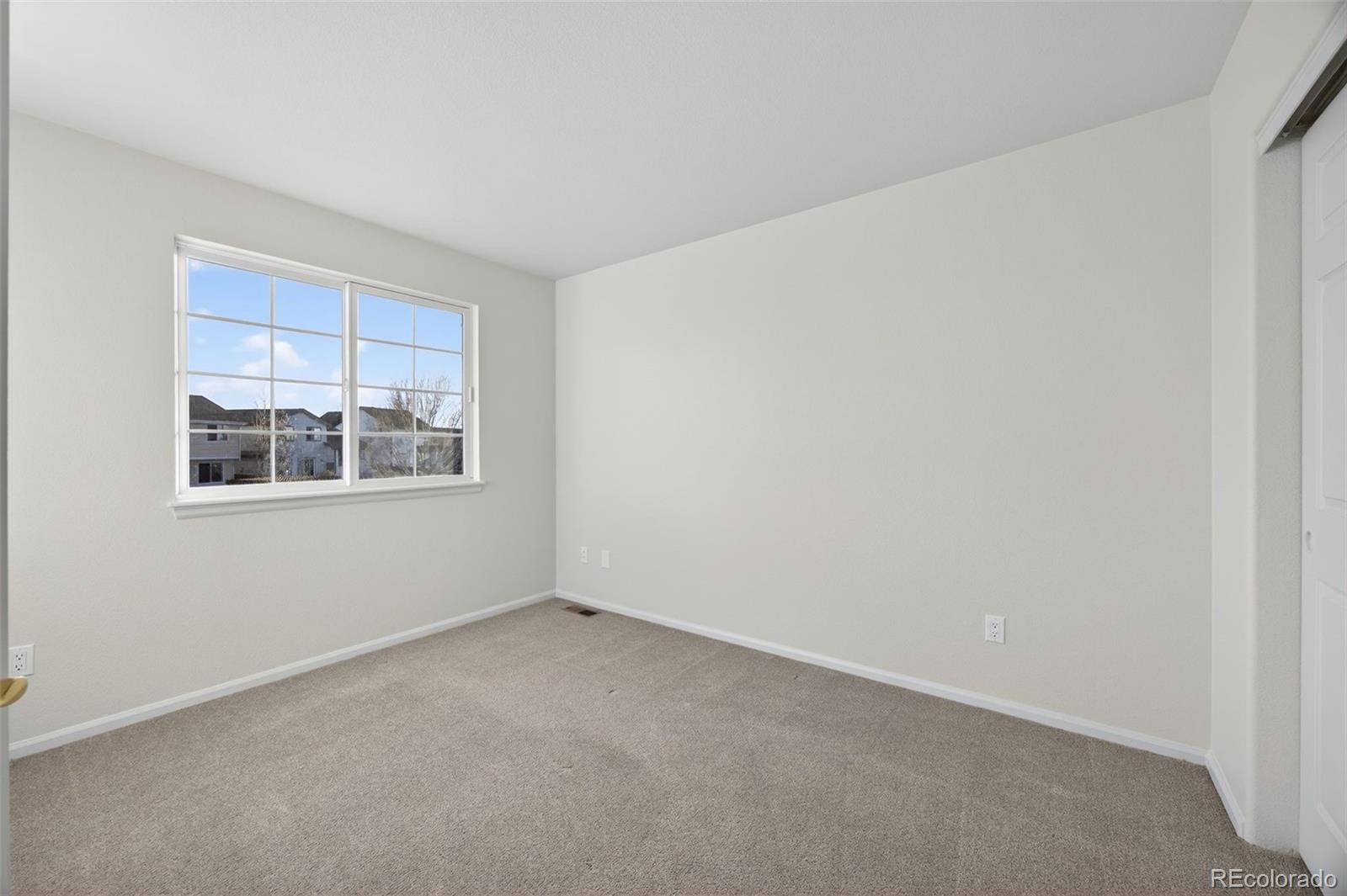 5034 Fraser Way Denver, CO 80239 - Photo 26 of 50