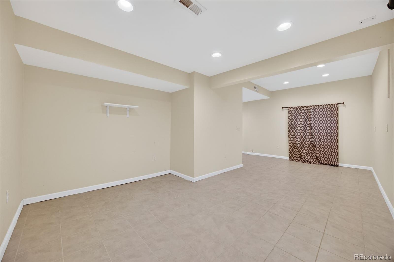 5034 Fraser Way Denver, CO 80239 - Photo 41 of 50