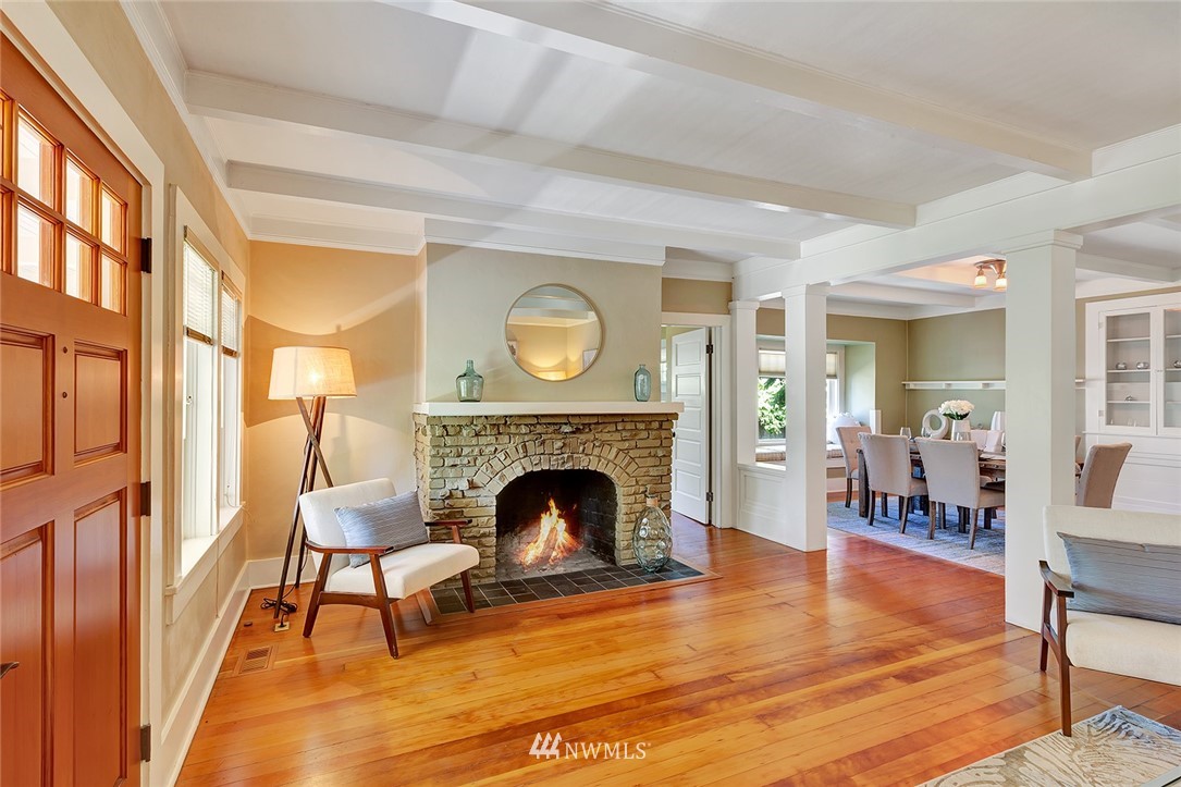 4626 Southwest Frontenac Street Seattle, WA 98136 - Photo 6 of 18 Gallery Image 6