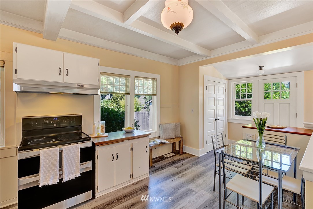 4626 Southwest Frontenac Street Seattle, WA 98136 - Photo 10 of 18 Gallery Image 10