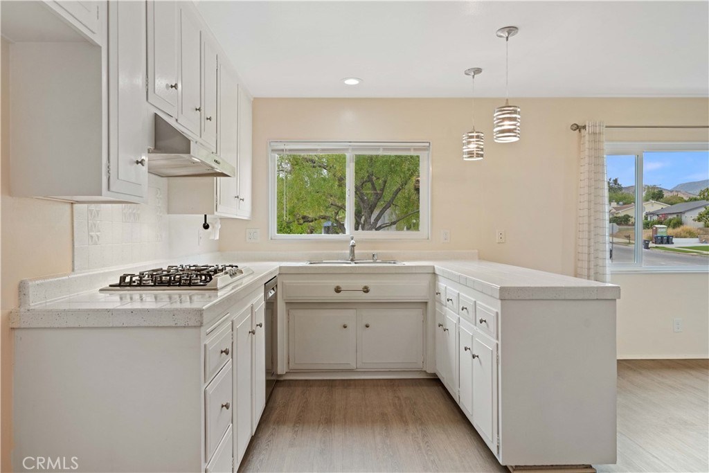 4694 Walnut Avenue Simi Valley, CA 93063 - Photo 14 of 64