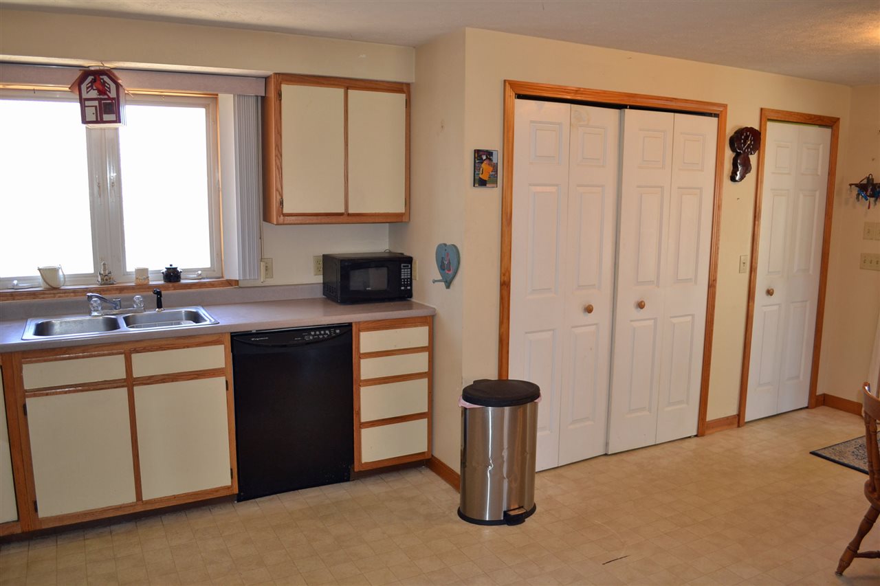 124 Middle Winchendon Road Rindge, NH 03461 - Photo 7 of 21