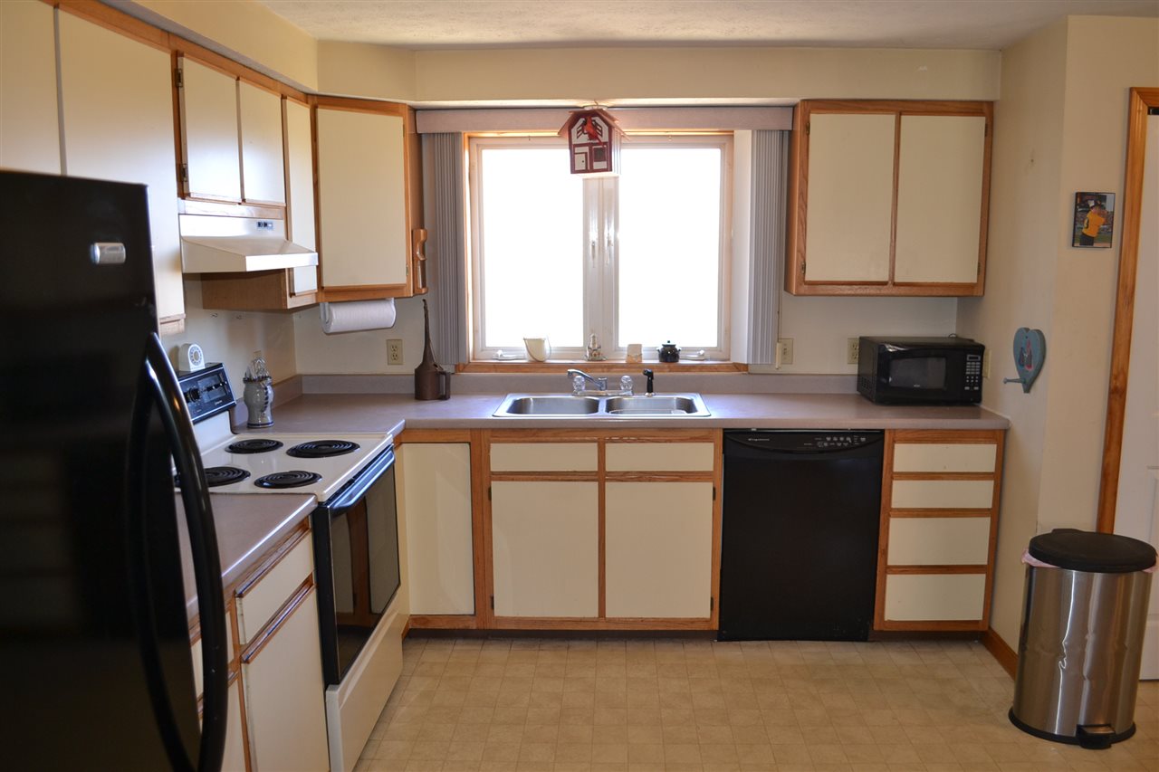124 Middle Winchendon Road Rindge, NH 03461 - Photo 8 of 21