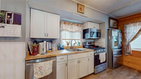 $319,999 | 18 Dubois Street, Port Jervis, NY 12771