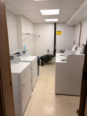 $1,500 | 8808 45th Place, Unit 2, Brookfield, IL 60513